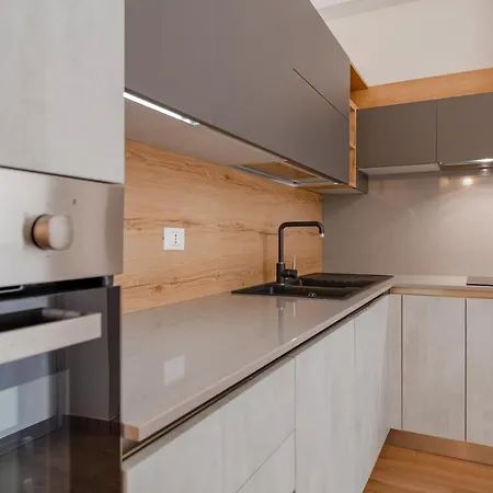 Royal By Toh Solution Torino